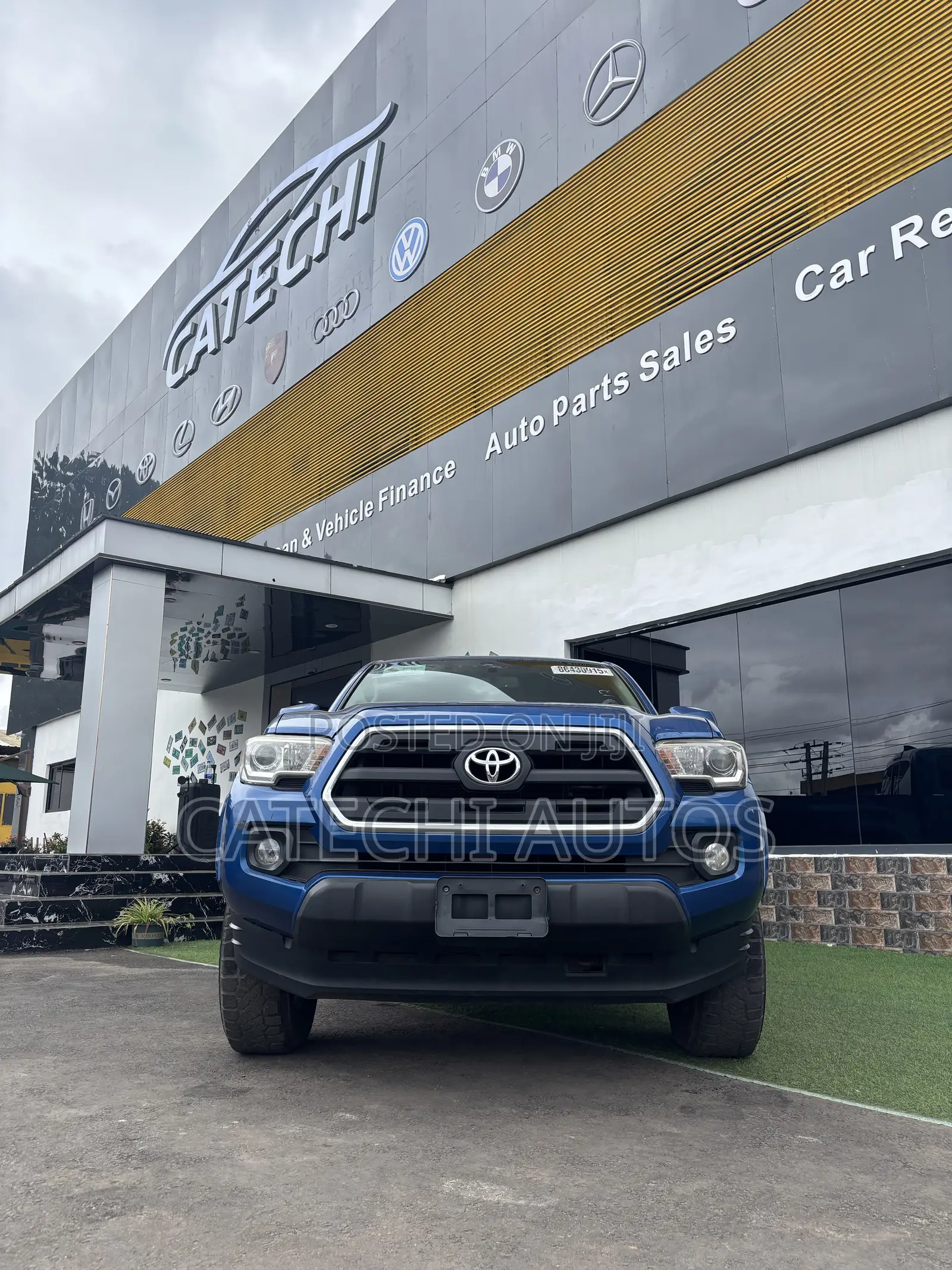 Toyota Tacoma 2017 Blue