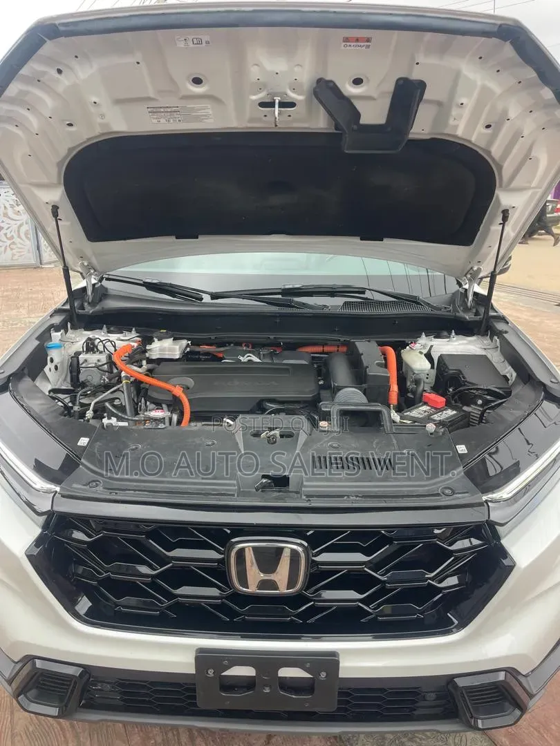 Honda CR-V 2024 White