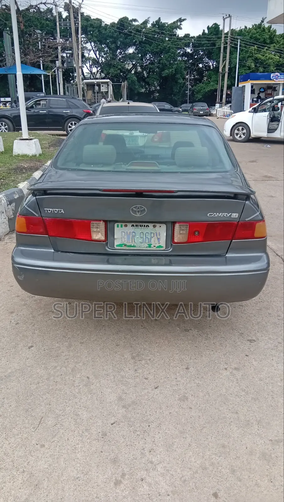 Toyota Camry 2001 Gray