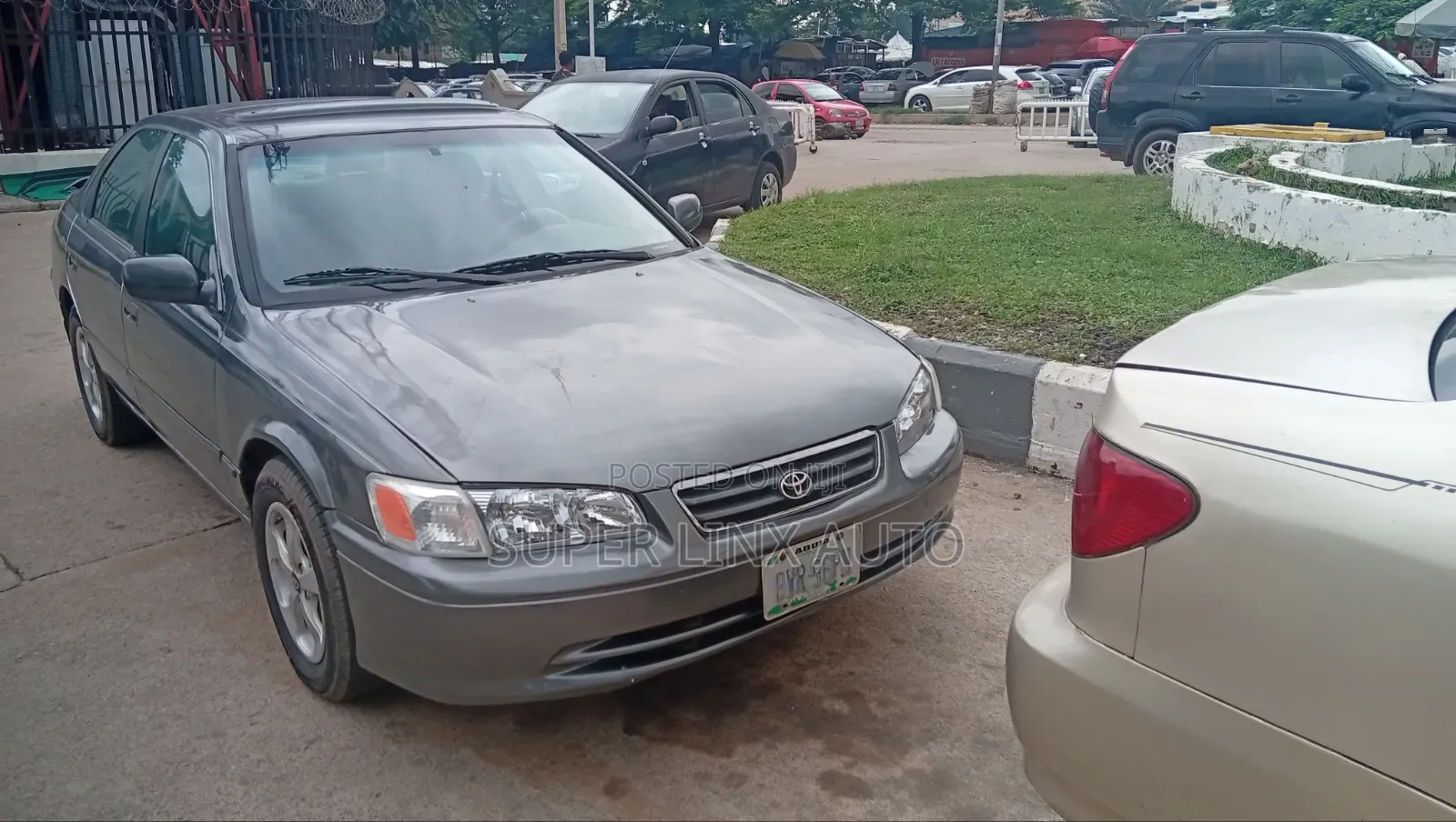 Toyota Camry 2001 Gray