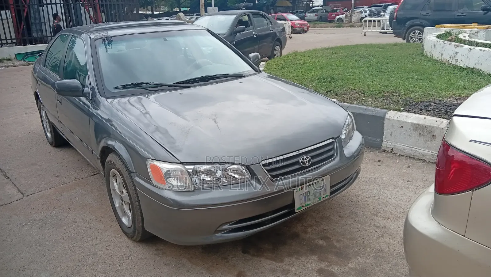 Toyota Camry 2001 Gray