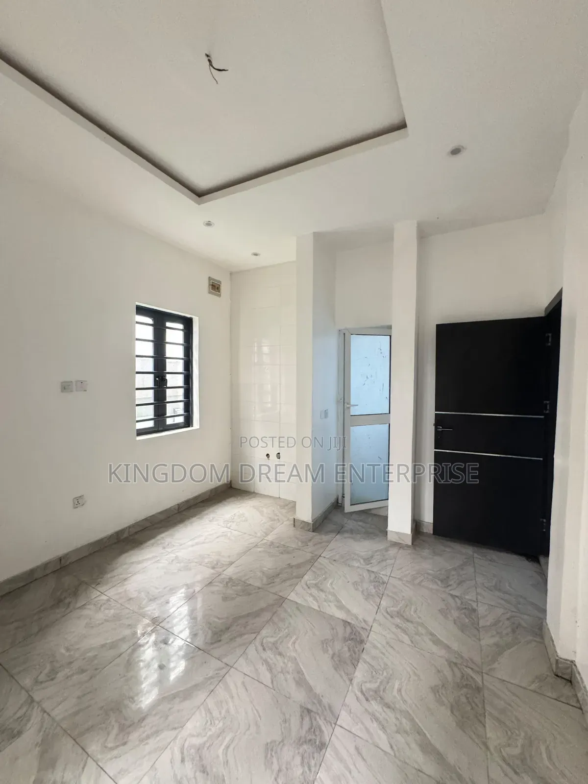2bdrm Apartment in Ologolo Lekki Lagos for sale