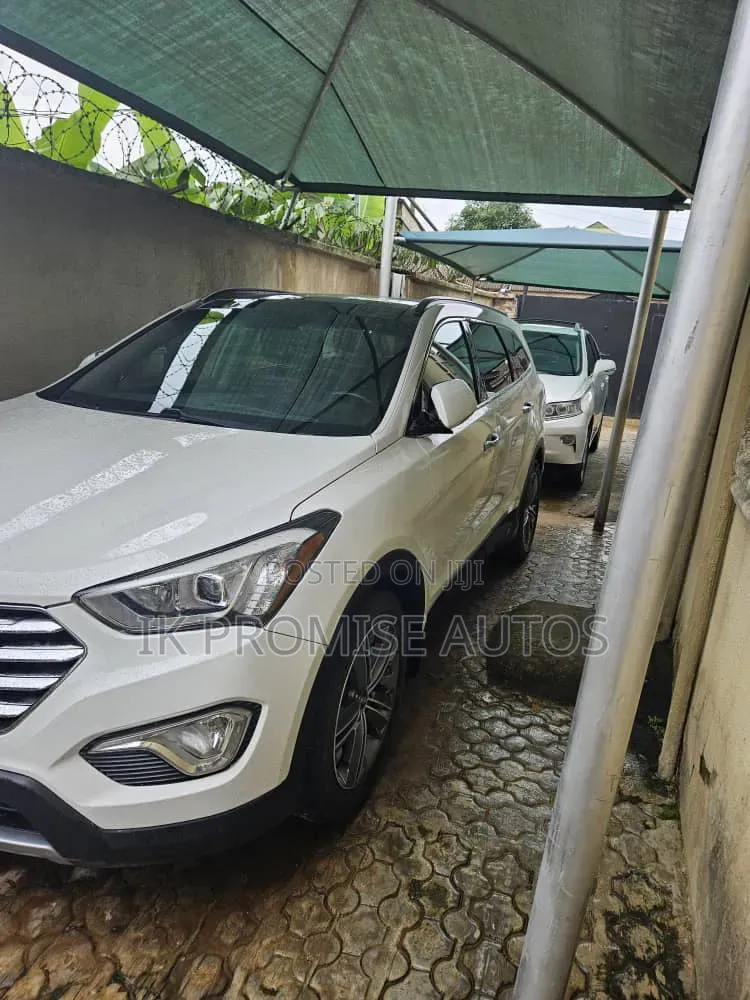 Hyundai Santa Fe 2015 White