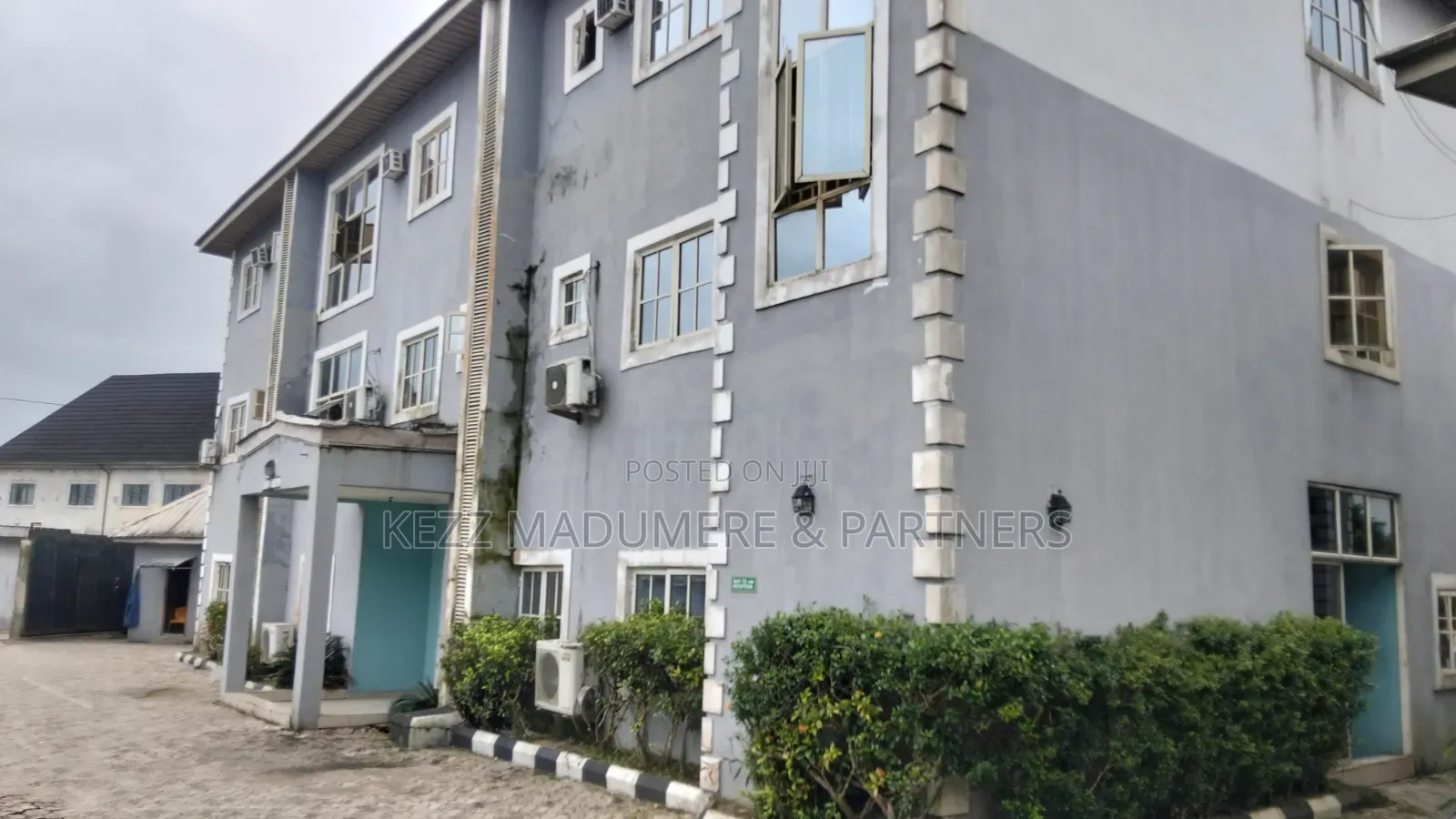 For Sale : 45 Rooms Hotel Near Obirikwere Flyover Port Harcourt