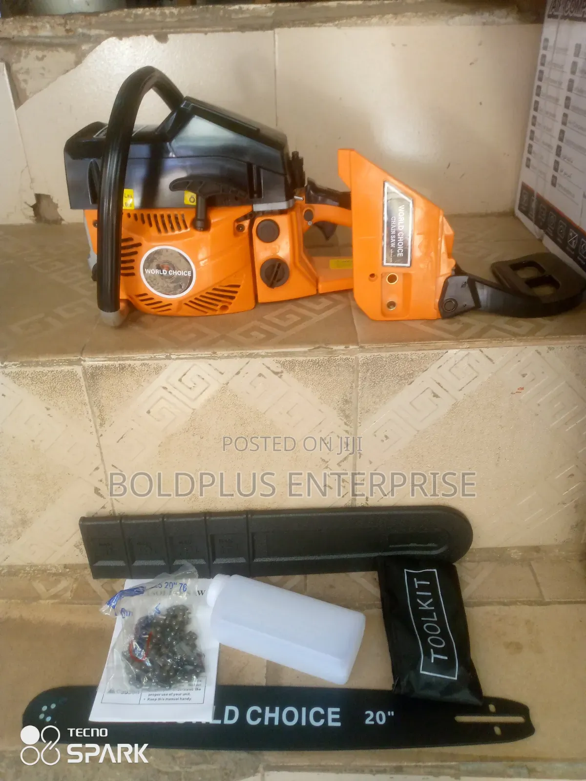 20 Inches World Choice Gasoline Chain Saw Machine