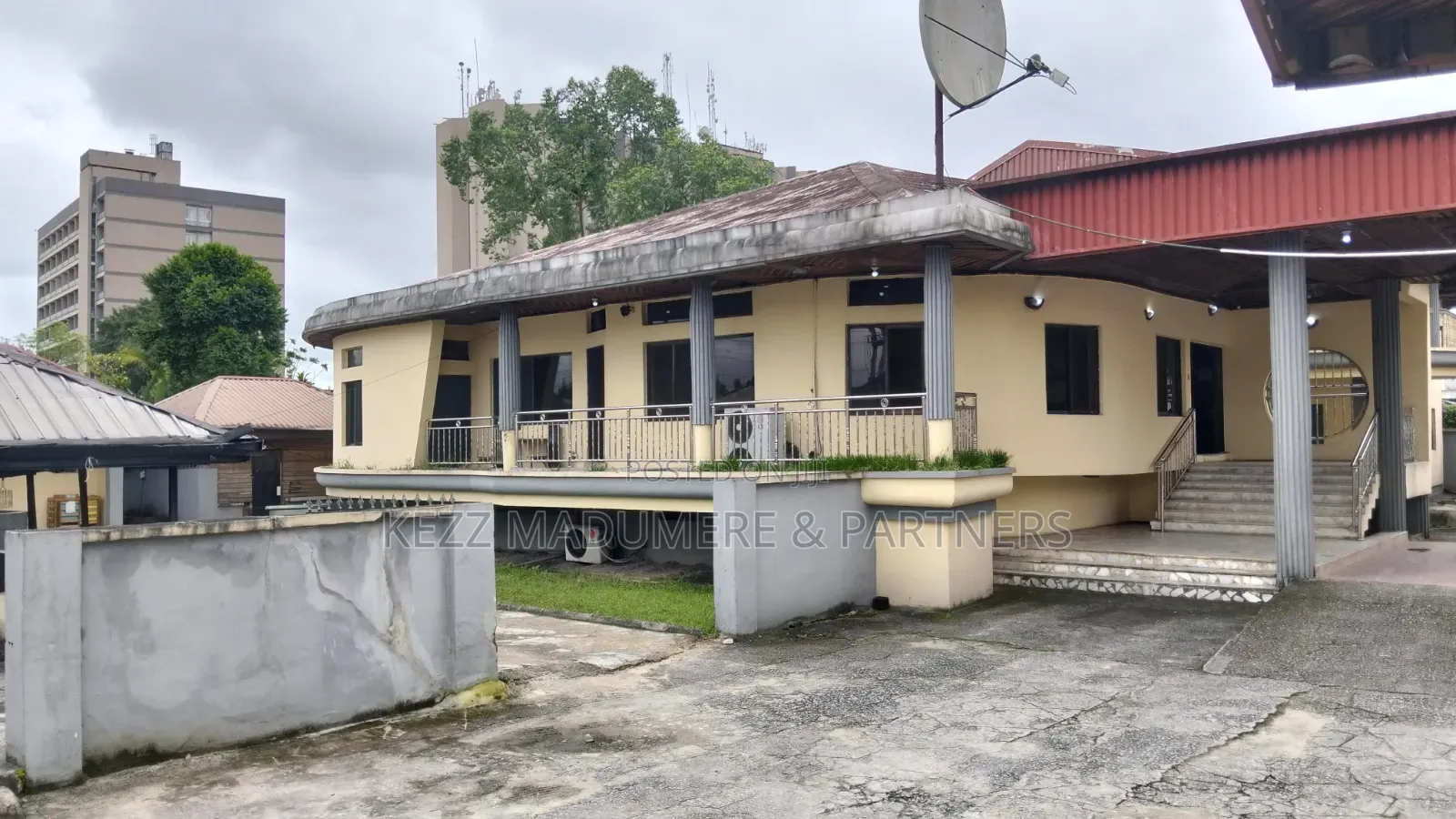 For Sale : Partially Functional 31 Rooms Hotel at New Gra, Ph