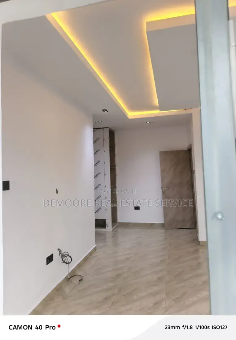 2bdrm Duplex in Olorunfemi, Igando / Ikotun/Igando for sale