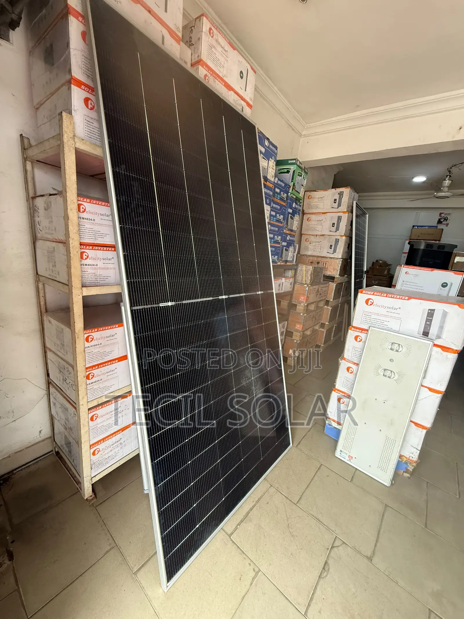 Jinko 620W High-Efficiency Monocrystalline Half-Cut Solar Panel