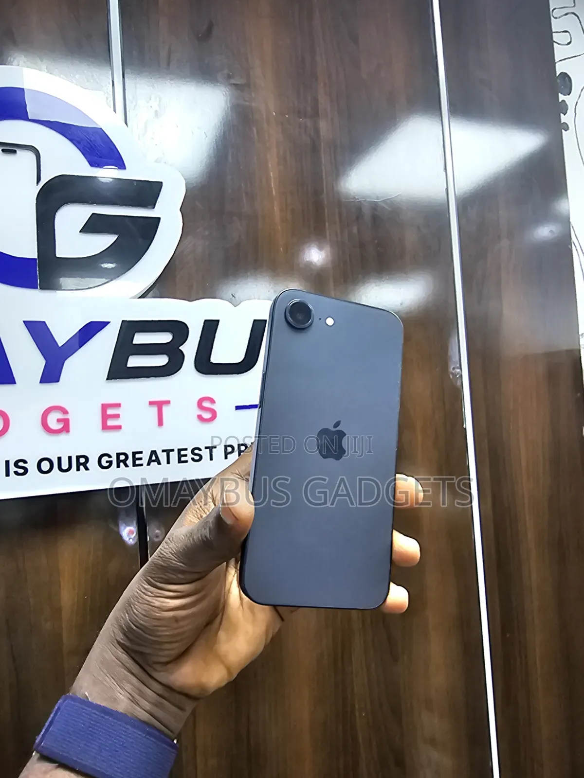 Apple iPhone 16e 128 GB Black