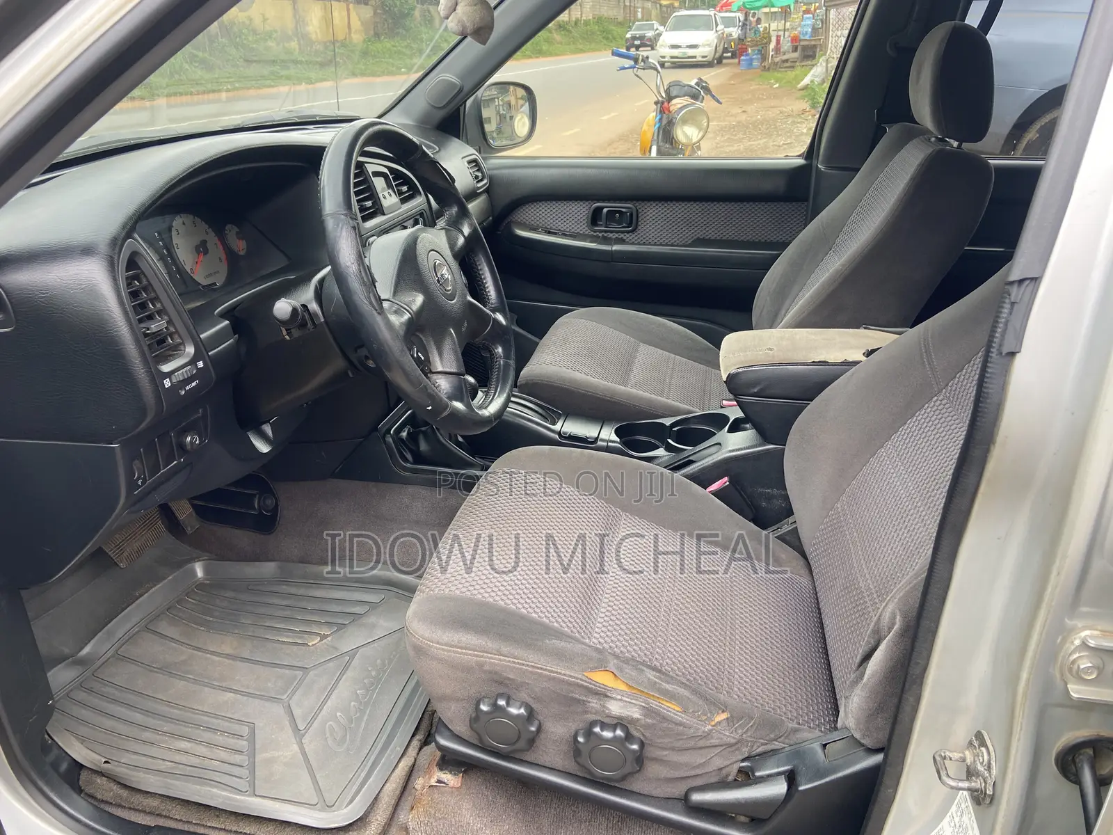 Nissan Pathfinder SE AWD SUV (3.5L 6cyl 4A) 2003 Silver