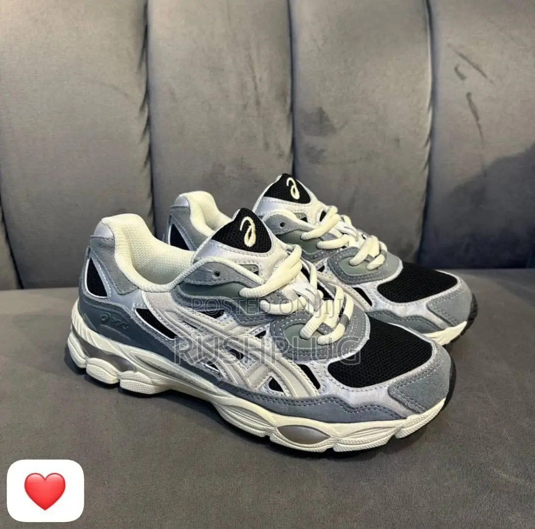Asics Gel Luxury Sneakers