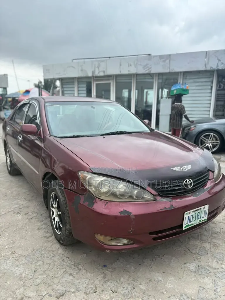 Toyota Camry 2005 Red