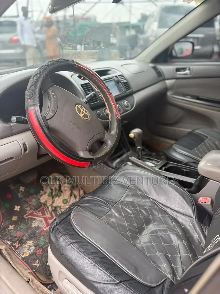 Toyota Camry 2005 Red
