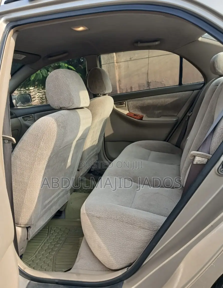 Toyota Corolla 2003 Gold