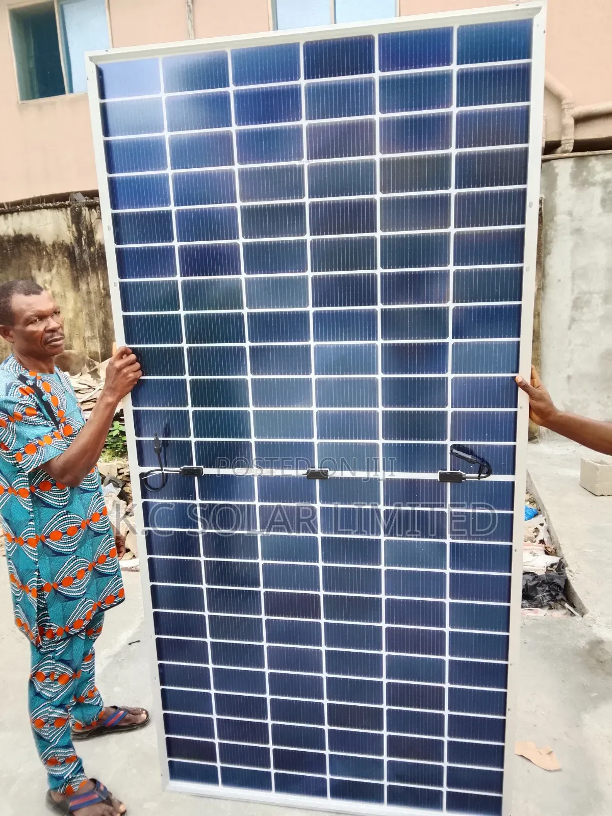 600w Half-Cut Bifacial Jinko Panel