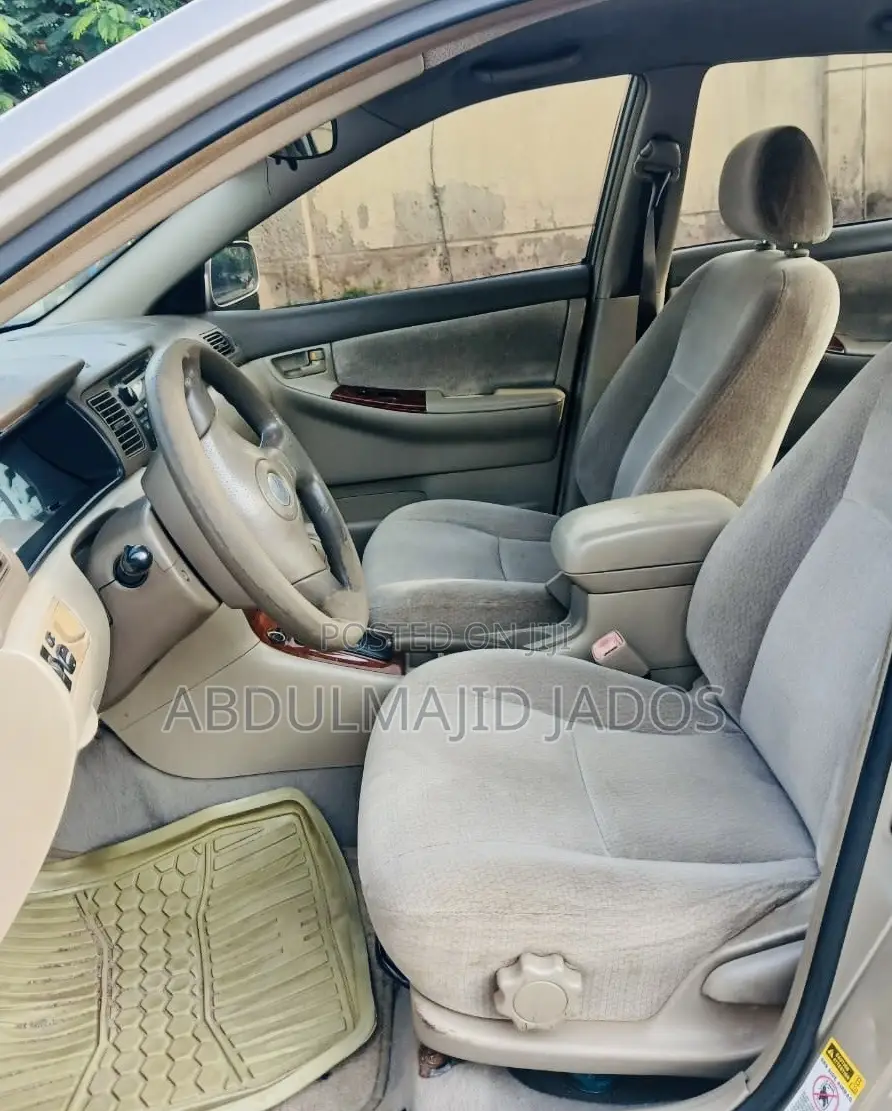 Toyota Corolla 2003 Gold