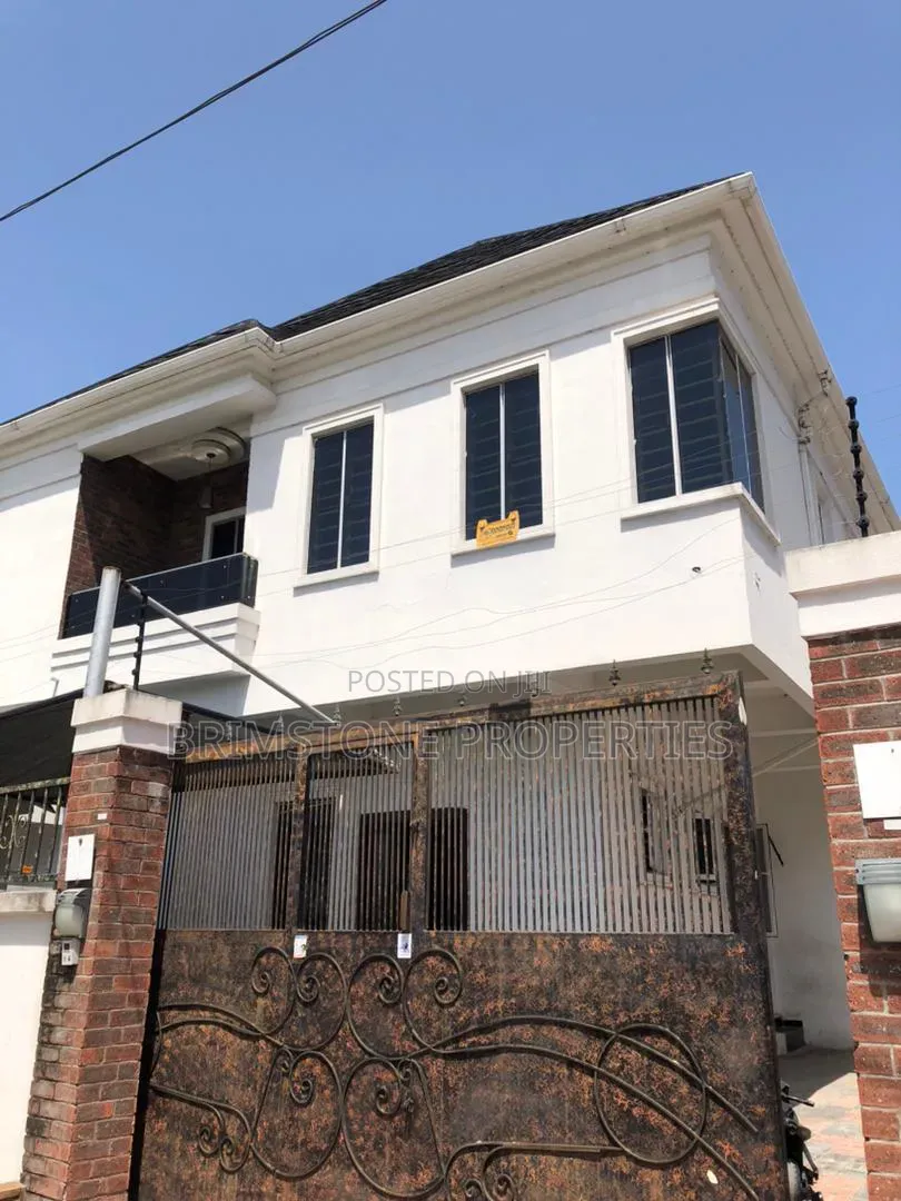 Furnished 4bdrm Duplex in Chevron for rent