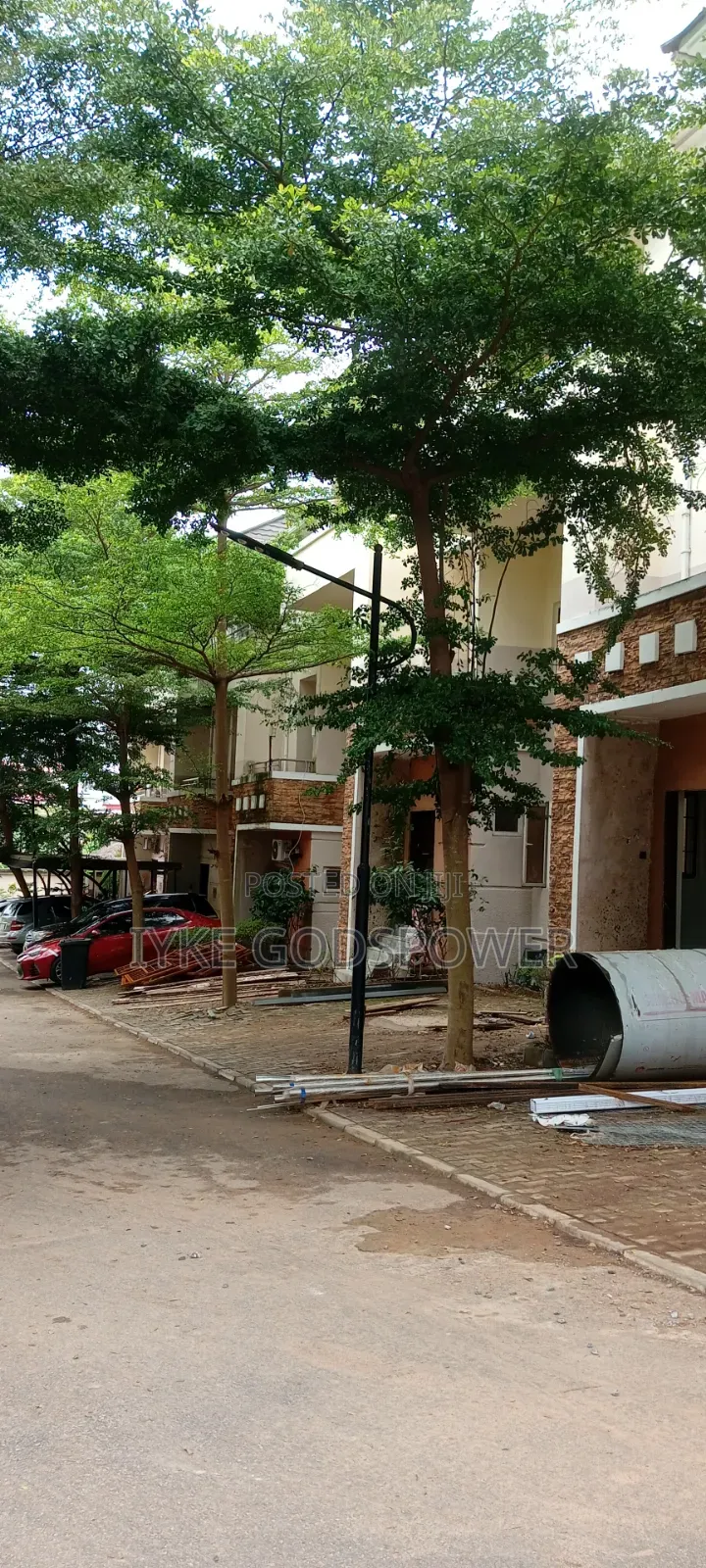 4bdrm Townhouse / Terrace in Carter Court, Gudu for rent