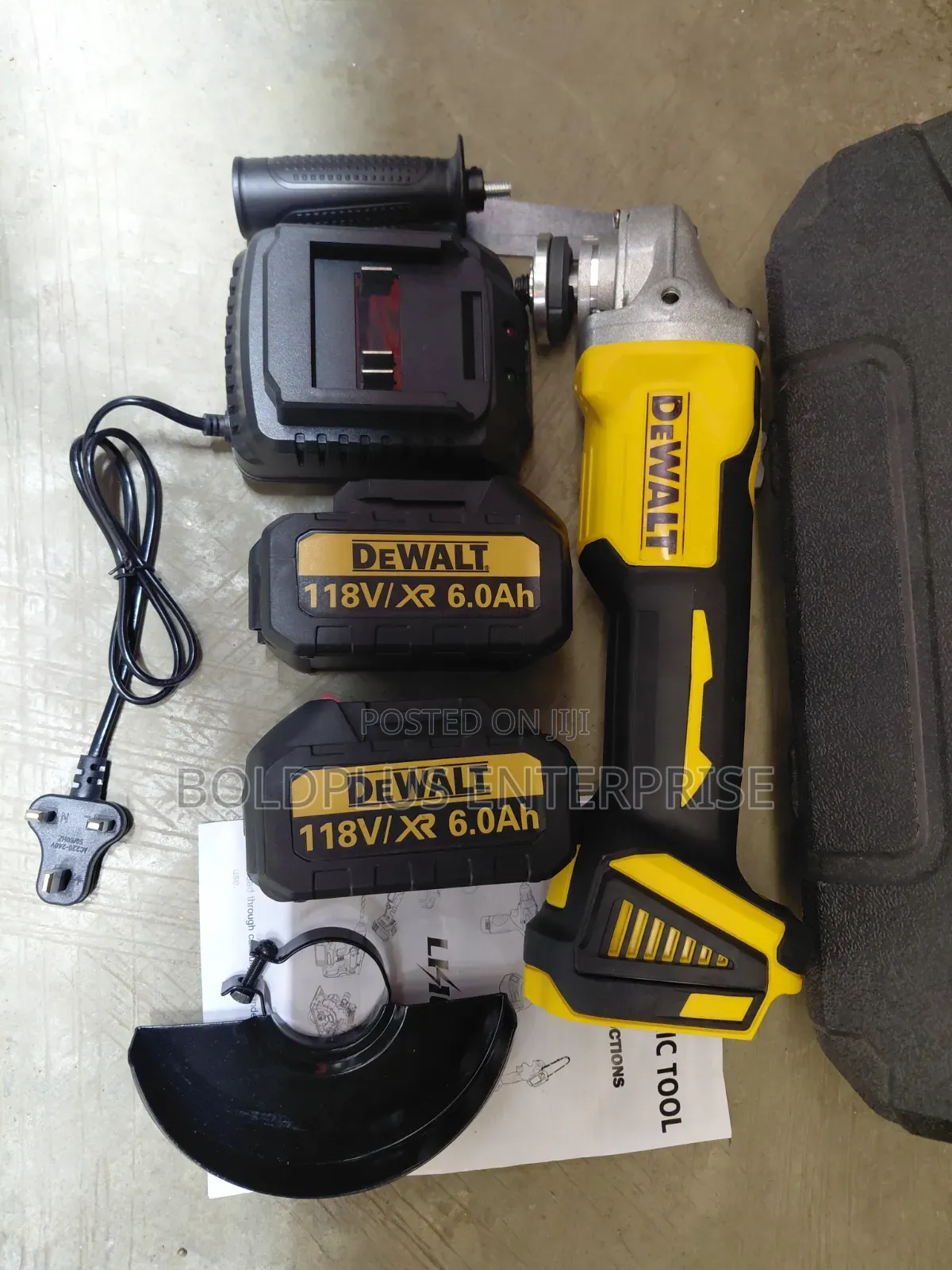118 Volt Dewalt Rechargable Angle Grinder Machine