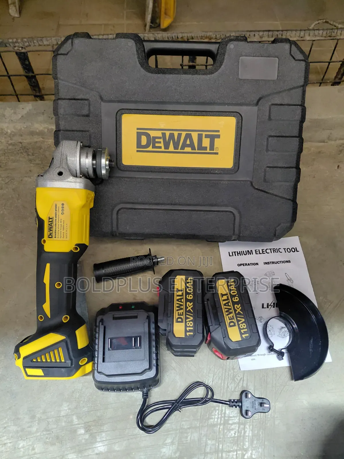 118 Volt Dewalt Rechargable Angle Grinder Machine