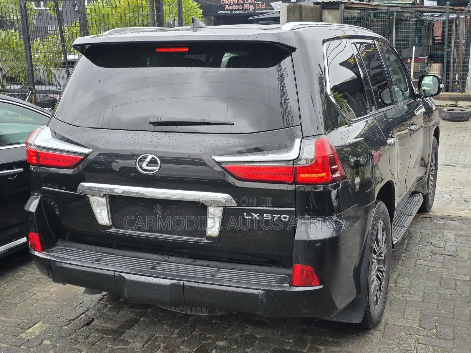 Lexus LX 570 AWD 2017 Black