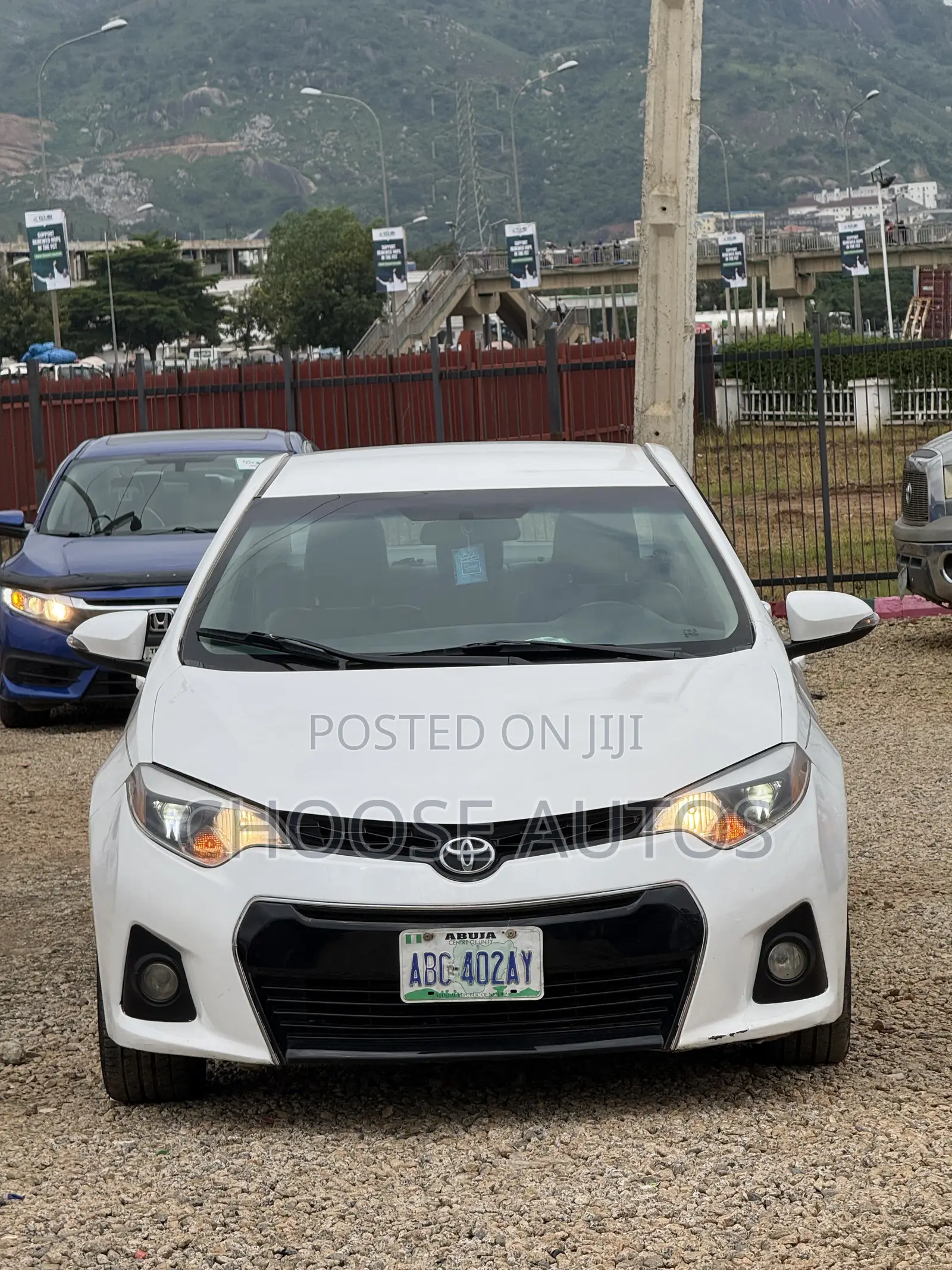 Toyota Corolla S Premium 4dr Sedan (1.8L 4cyl CVT) 2014 White