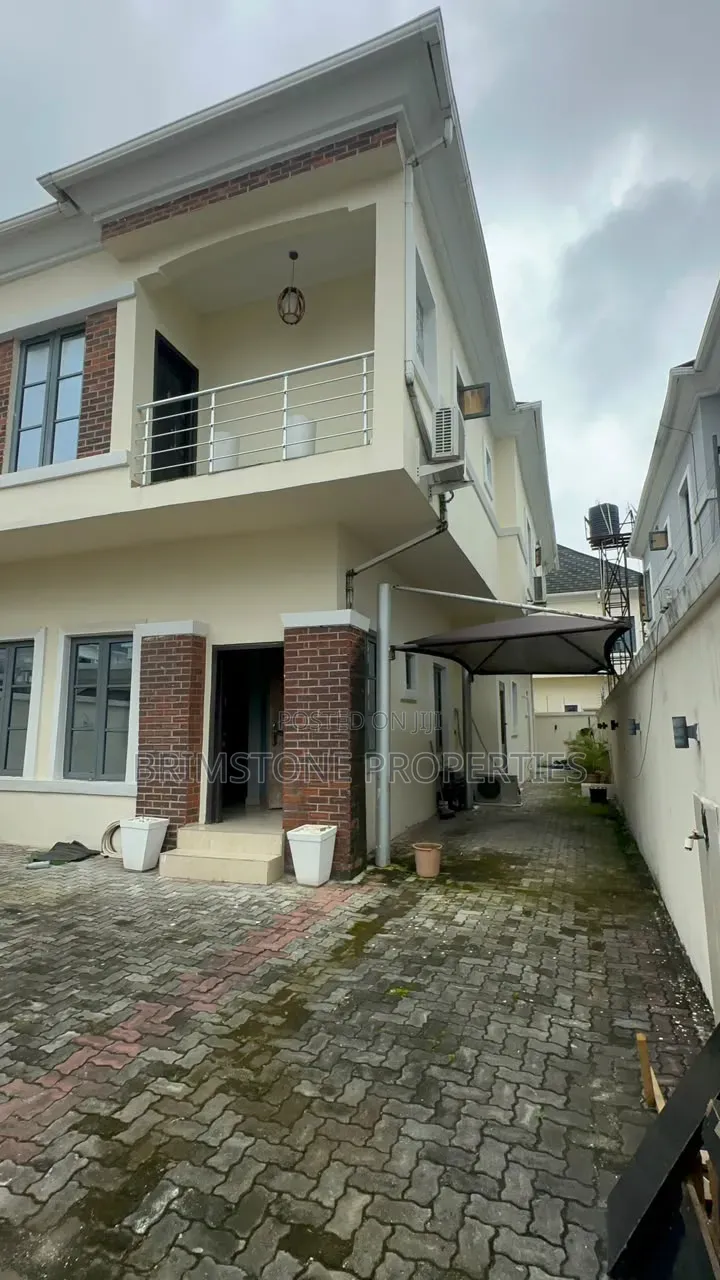 Furnished 3bdrm Duplex in Chevron for rent