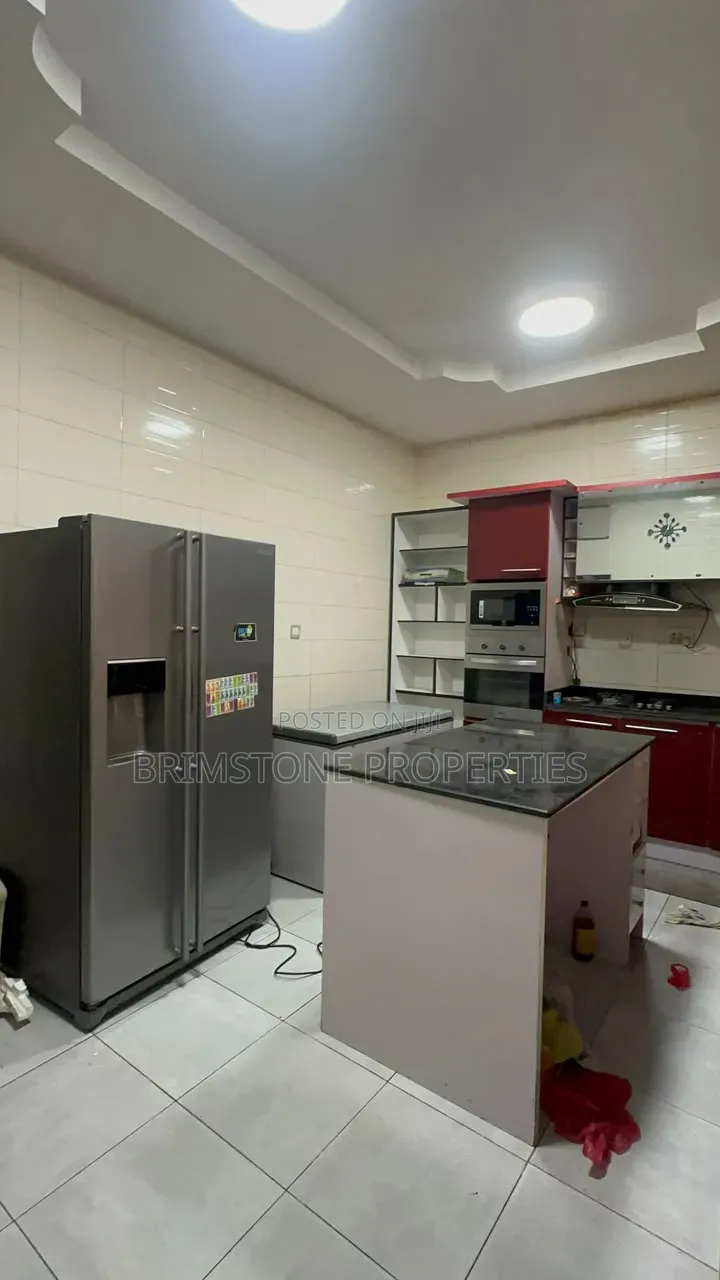Furnished 3bdrm Duplex in Chevron for rent