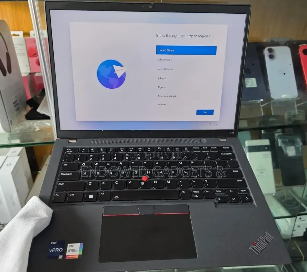 Laptop Lenovo ThinkPad T14s Gen 2 16GB Intel Core i7 SSD 512GB