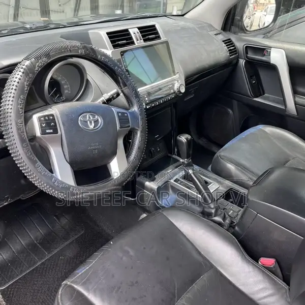 Toyota Land Cruiser Prado 4.0 Petrol GX-L 2015 Green