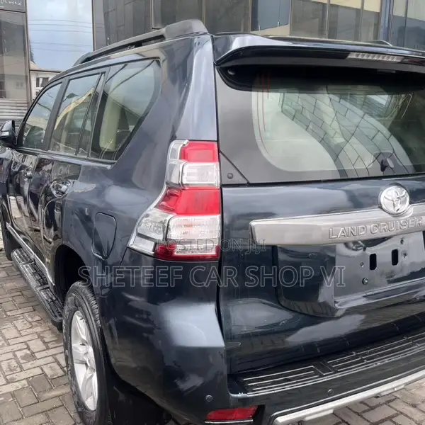 Toyota Land Cruiser Prado 4.0 Petrol GX-L 2015 Green