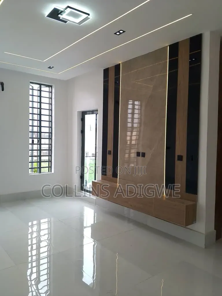4bdrm Duplex in Behind Blenco for sale