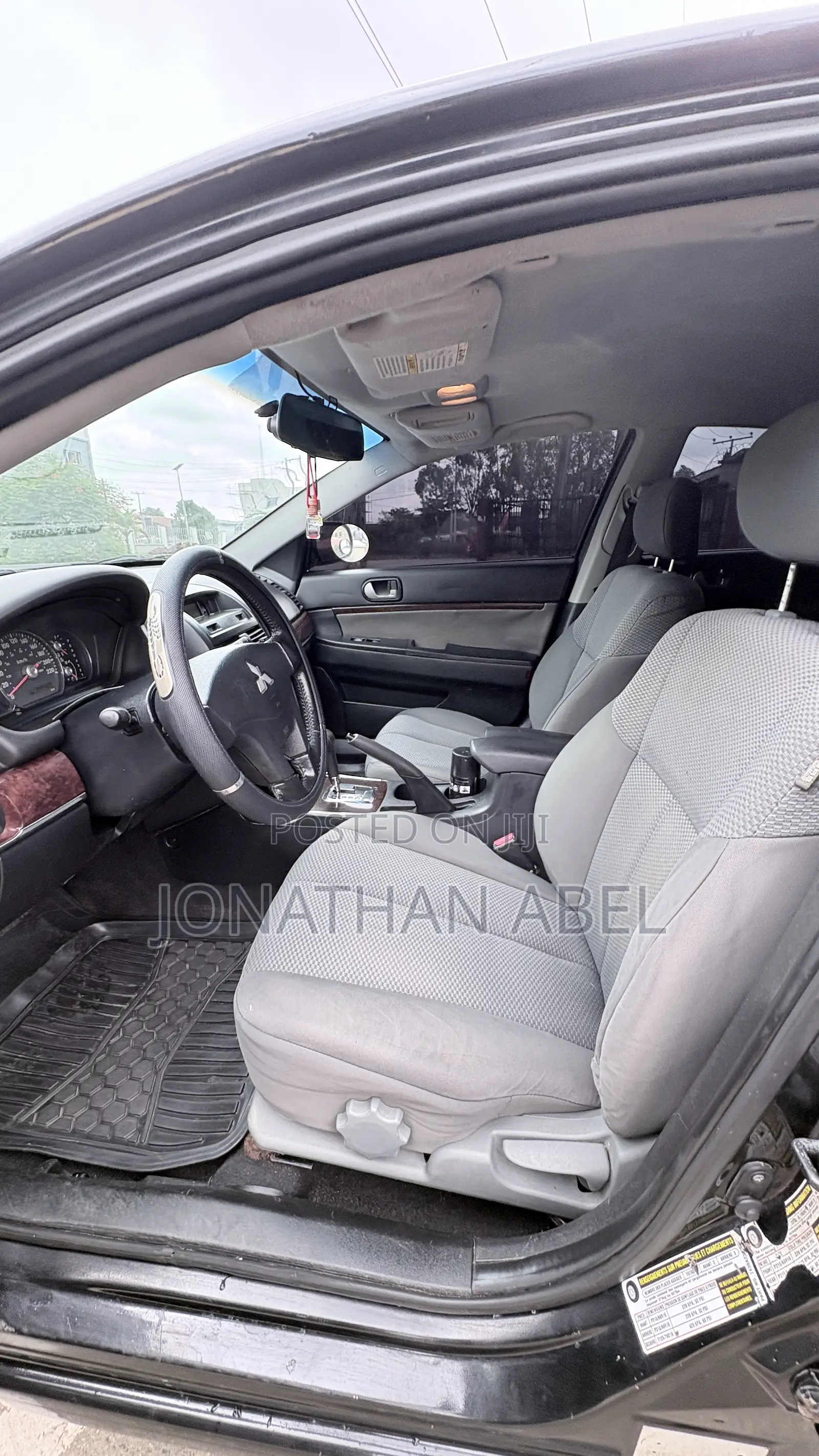 Mitsubishi Galant 2010 Black