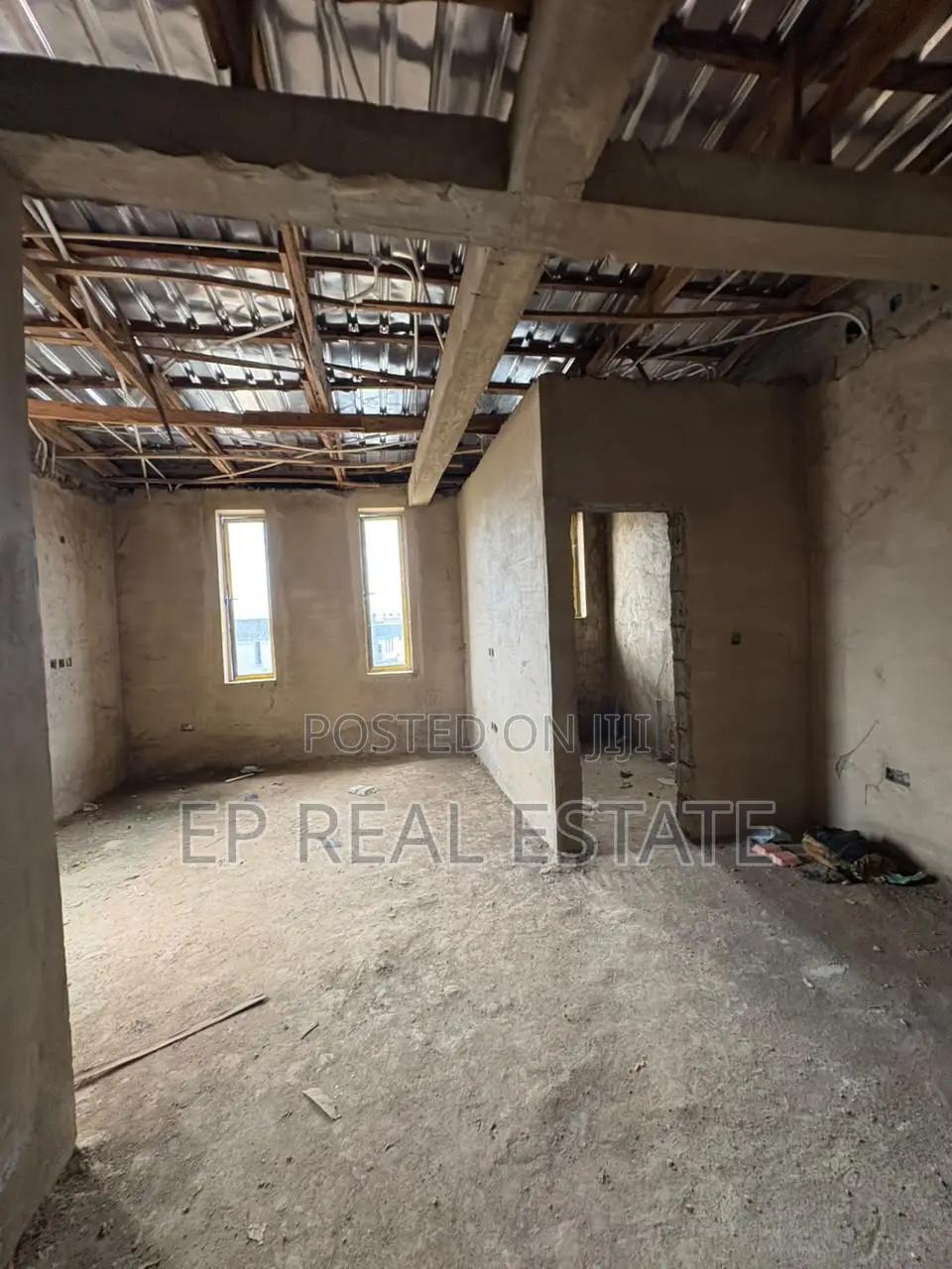 4bdrm Duplex in Apo District for sale