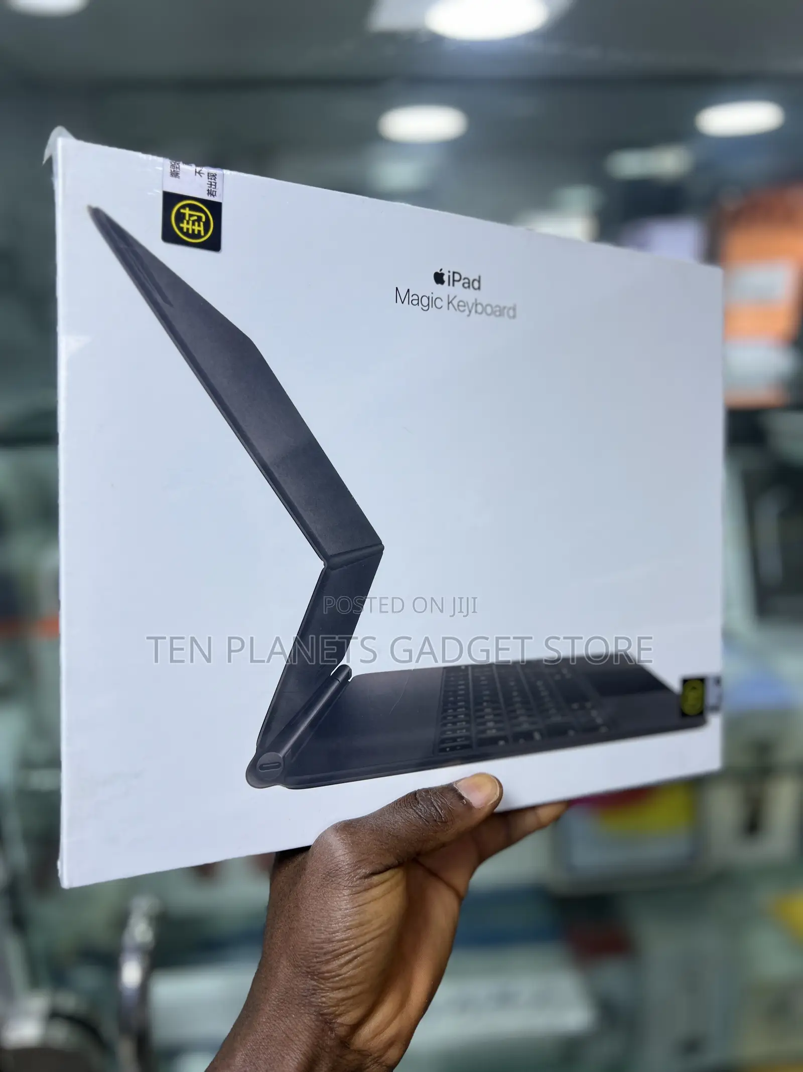 Brand New 12.9” iPad Pro Magic Keyboard Non Active