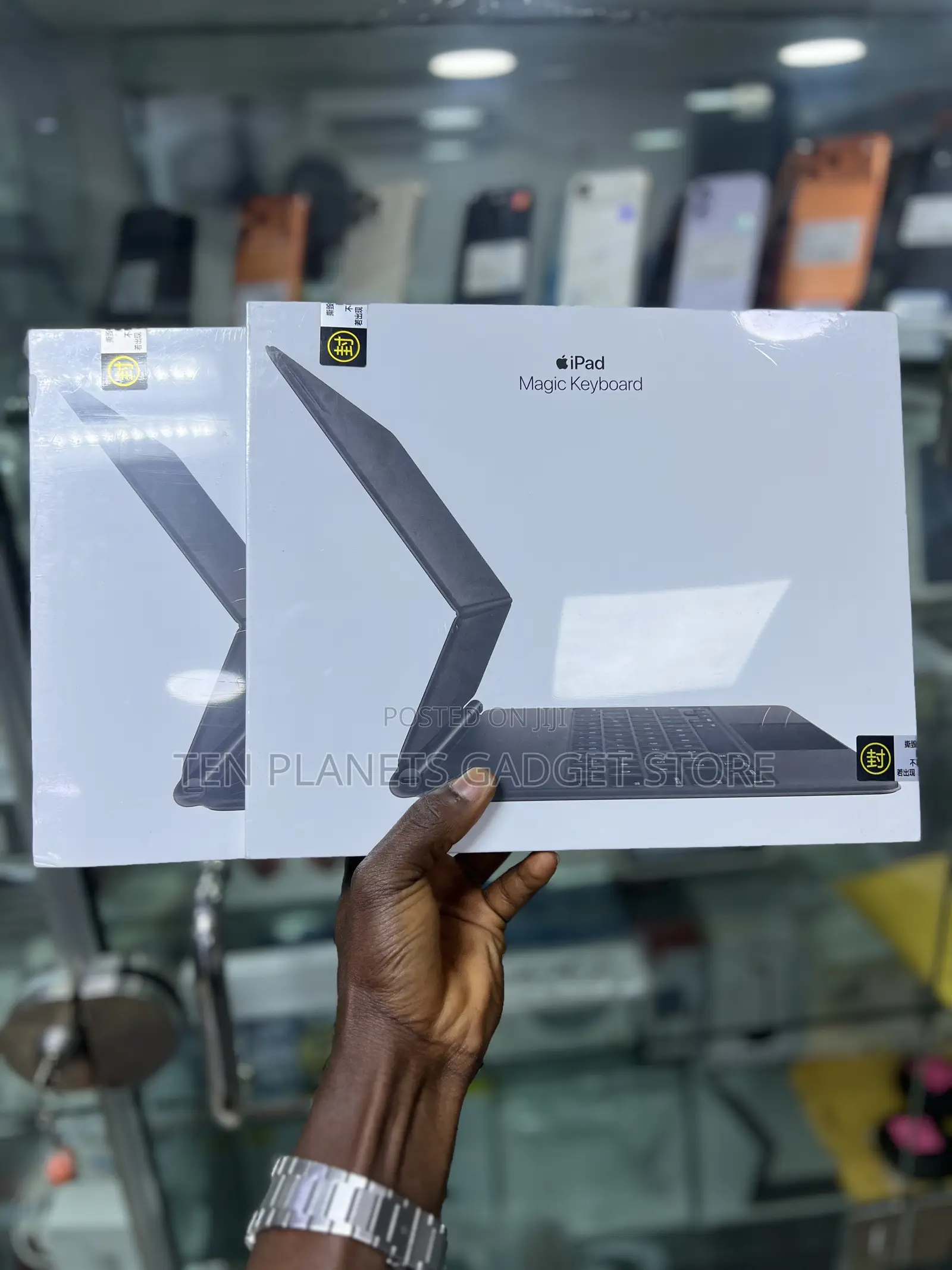 Brand New 12.9” iPad Pro Magic Keyboard Non Active