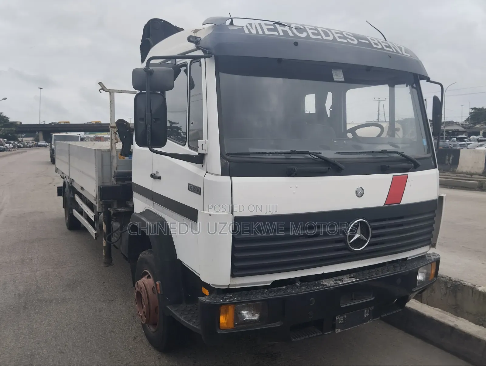 Mercedes Truck 1320