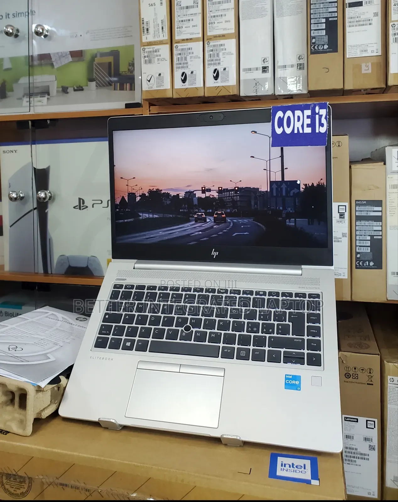 New Laptop HP EliteBook 735 4GB Intel Core i3 SSD 256GB