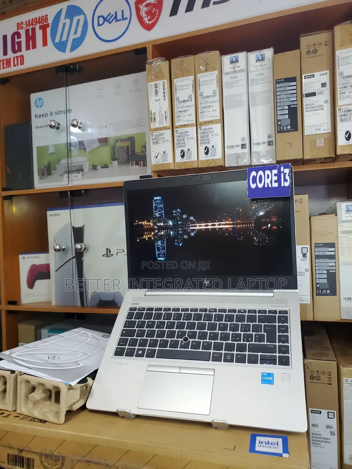 New Laptop HP EliteBook 735 8GB Intel Core i3 SSD 256GB