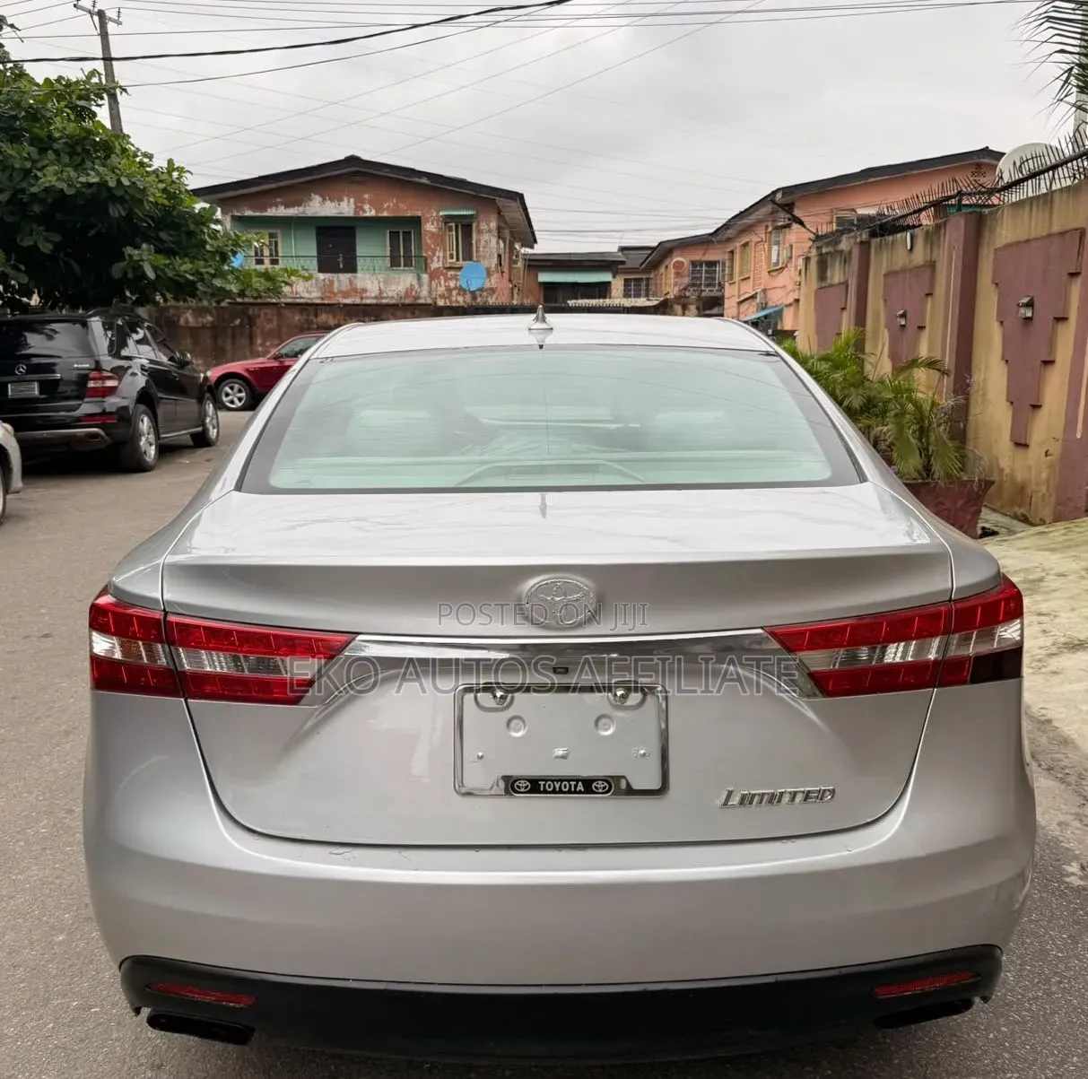 Toyota Avalon 2013 Red