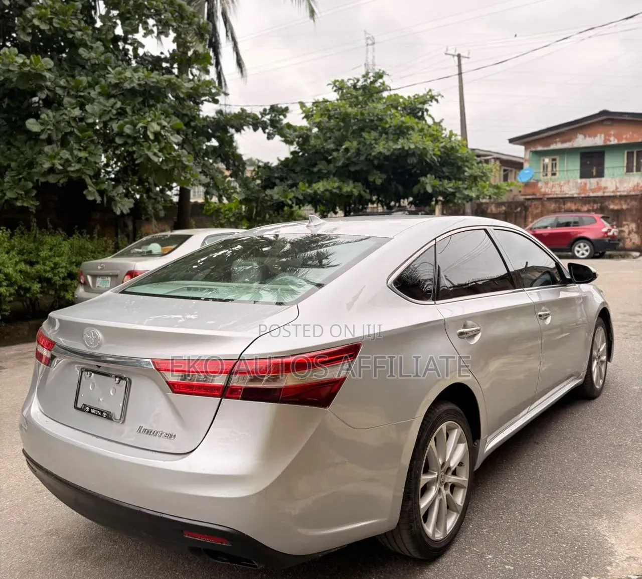 Toyota Avalon 2013 Red