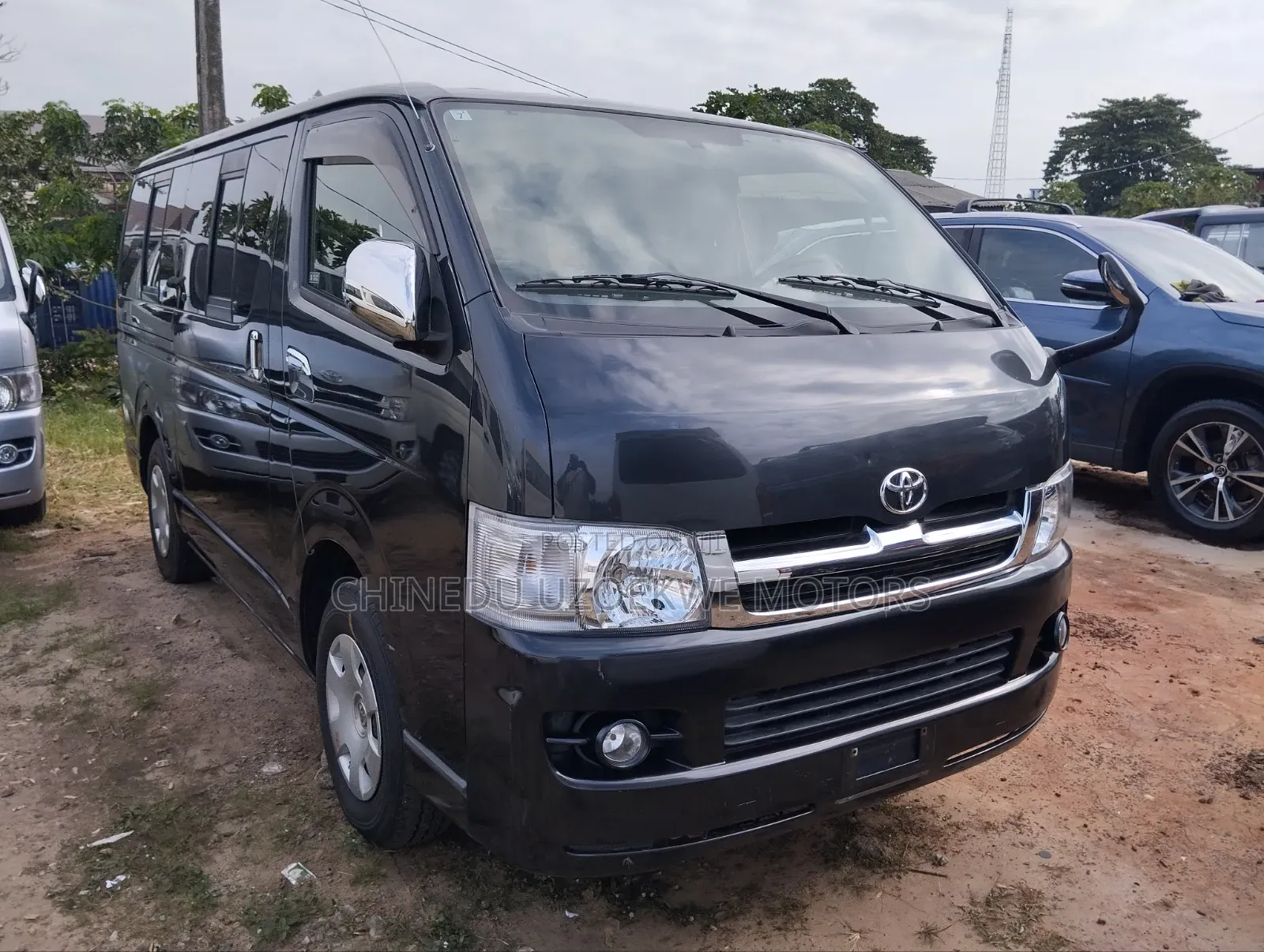 Toyota HiAce 2014 Grey