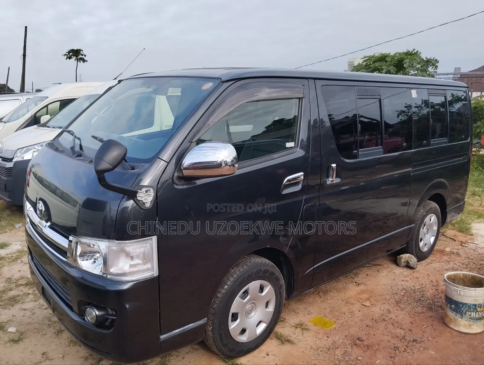 Toyota HiAce 2014 Grey