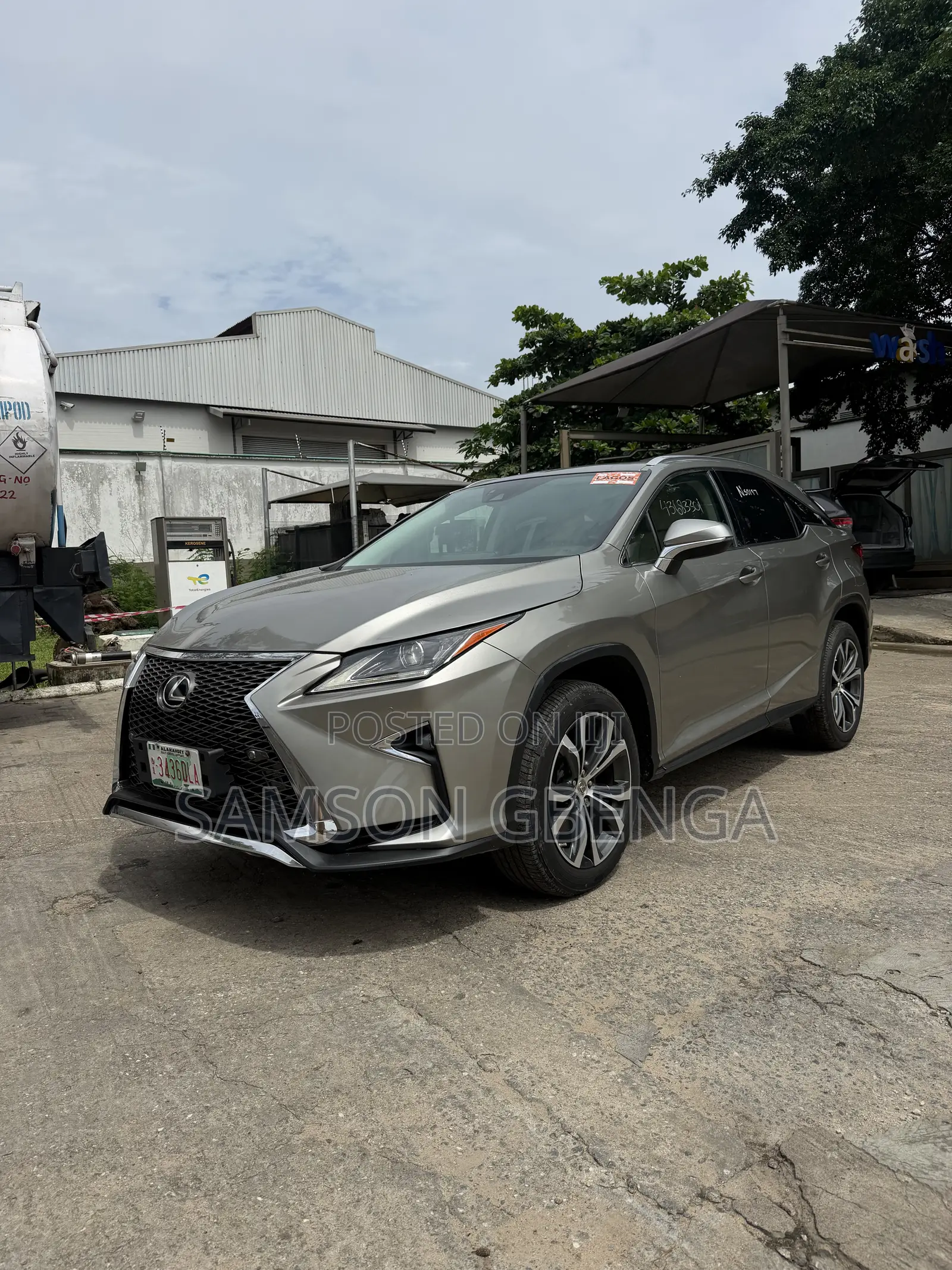 Lexus RX 350 AWD 2017 Gold