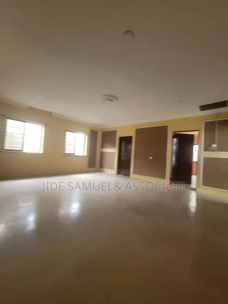 Furnished 3bdrm Block of Flats in Ayobo for rent