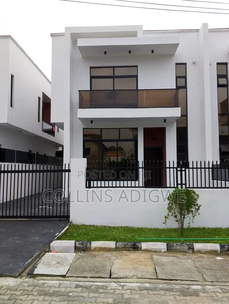 4bdrm Duplex in Sangotedo Ajah for sale