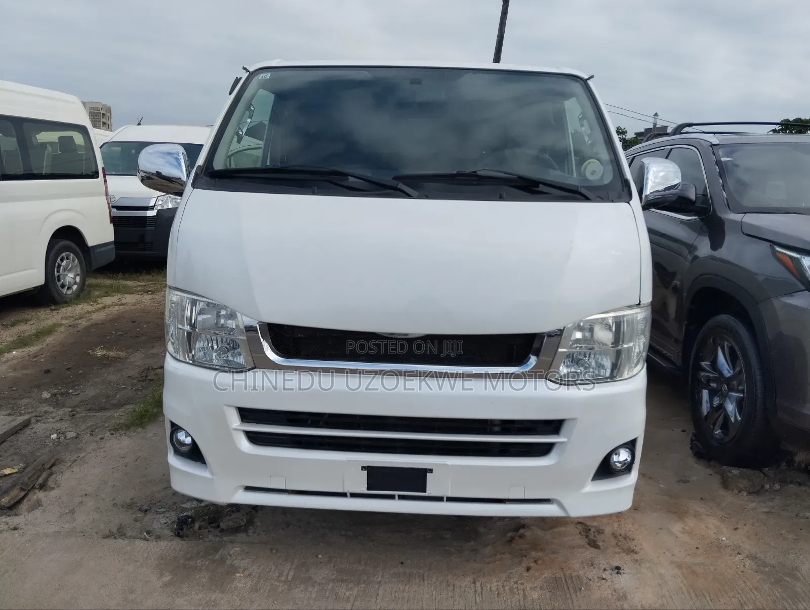 Toyota HiAce 2014 White