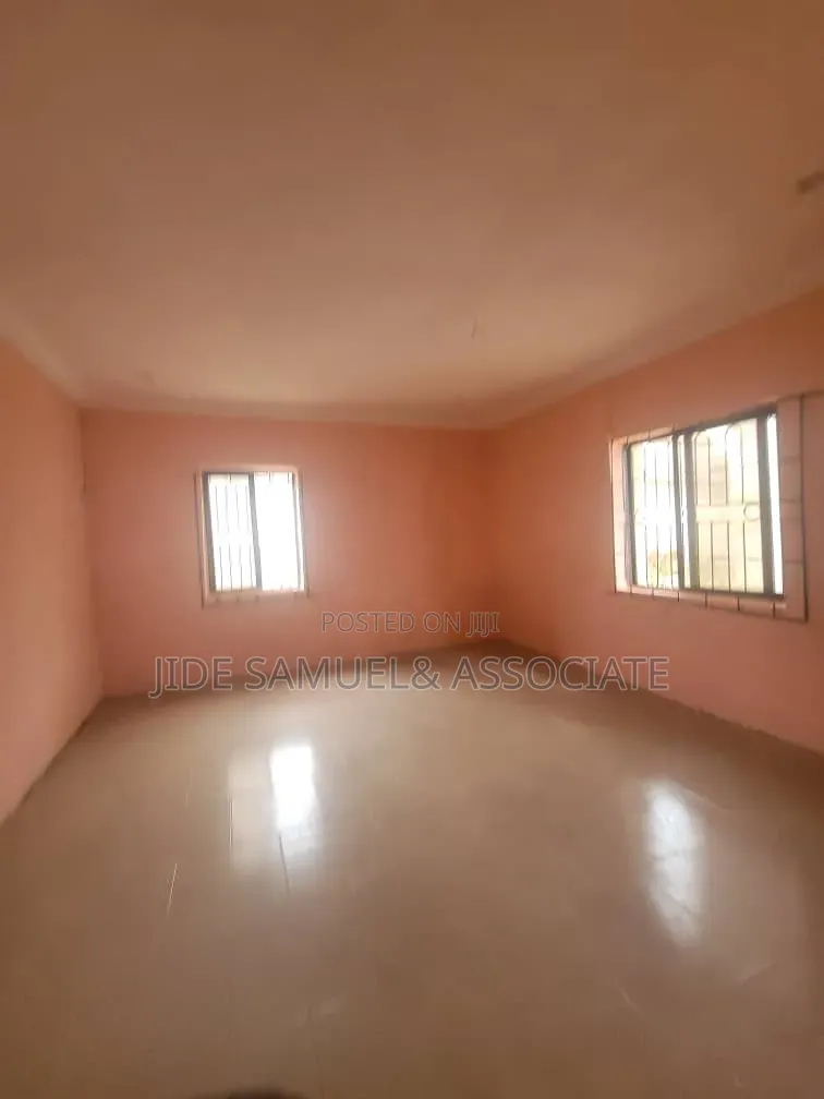 Furnished 1bdrm Apartment in Ayobo for rent