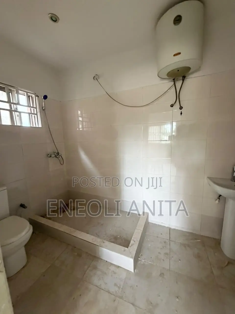 2bdrm Block of Flats in Wuse 2 for rent