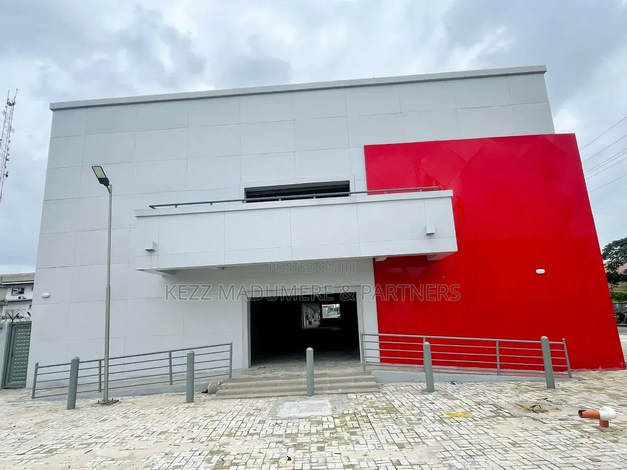 For Sale: Ultra Modern Multi Purpose Commercial Plaza, Trans Amadi, Ph